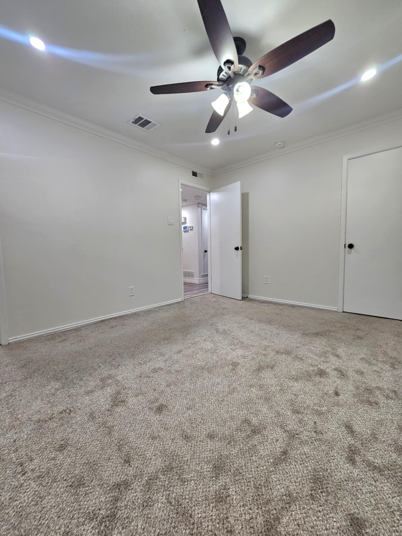 805 Greenbriar Drive