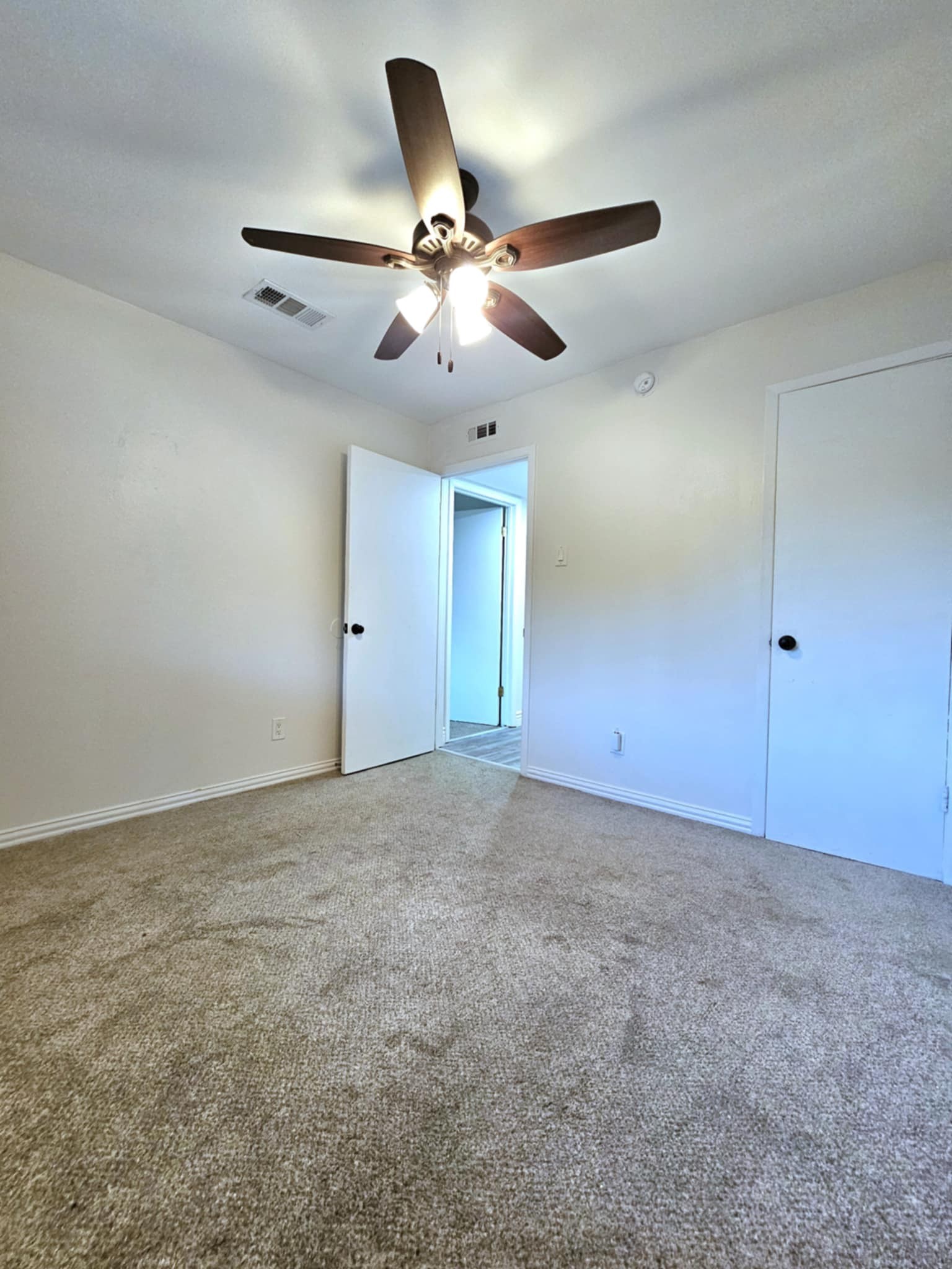 805 Greenbriar Drive