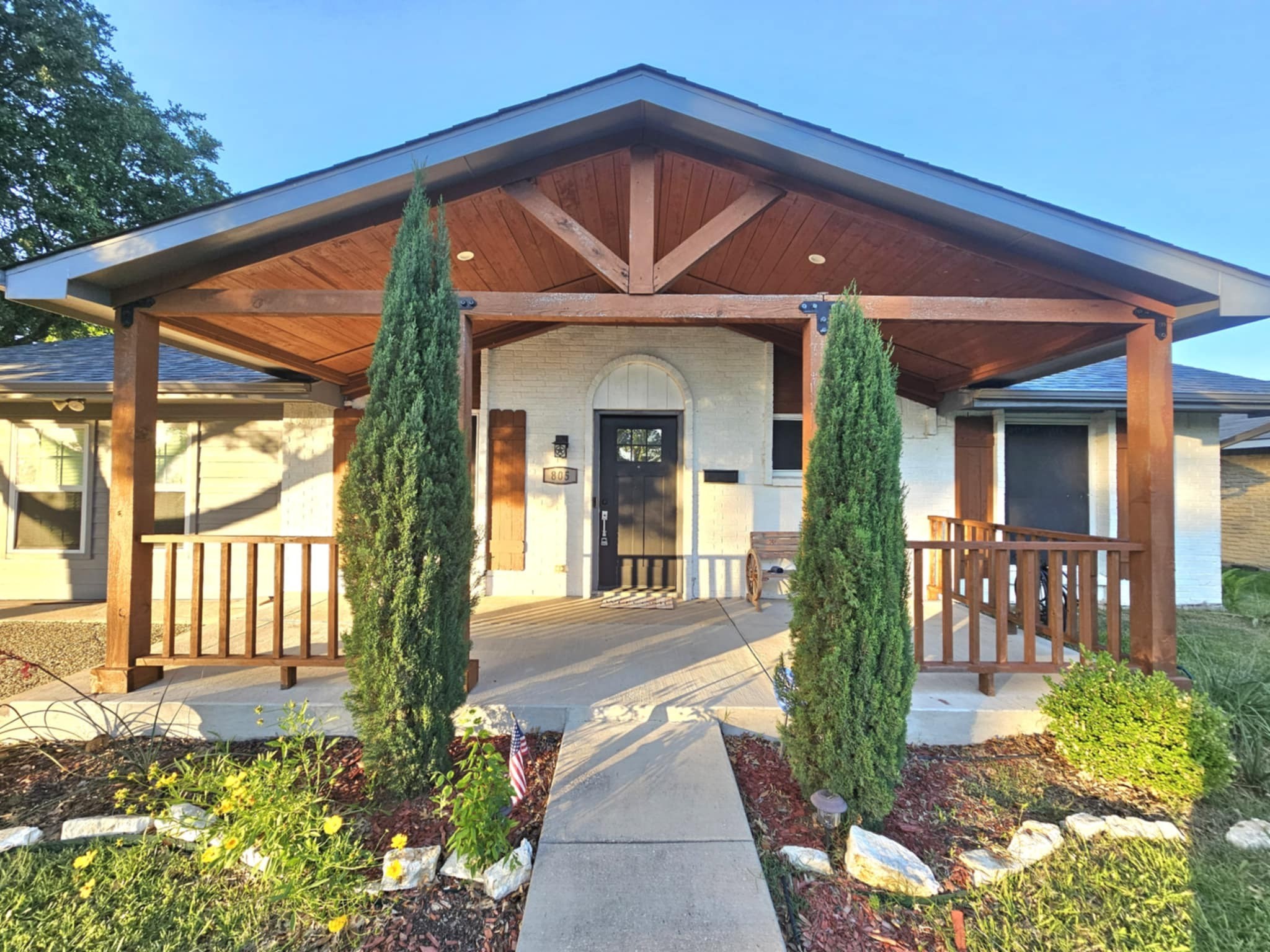 805 Greenbriar Drive