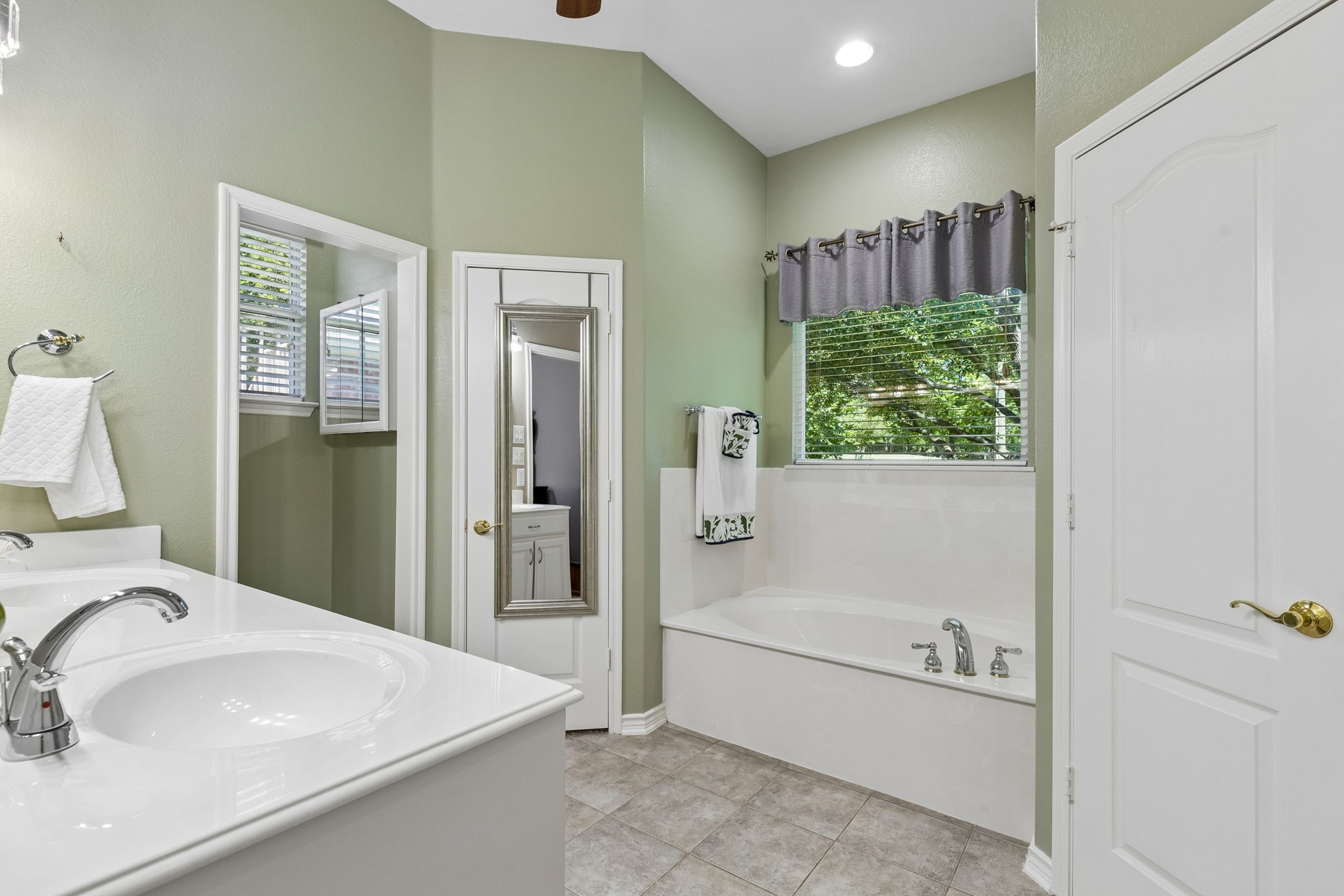 205 Rushcreek Drive
