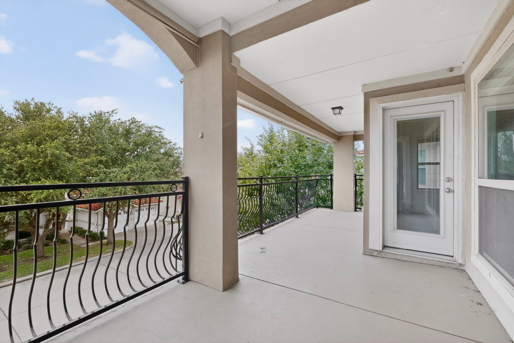 2065 Pontchartrain Drive