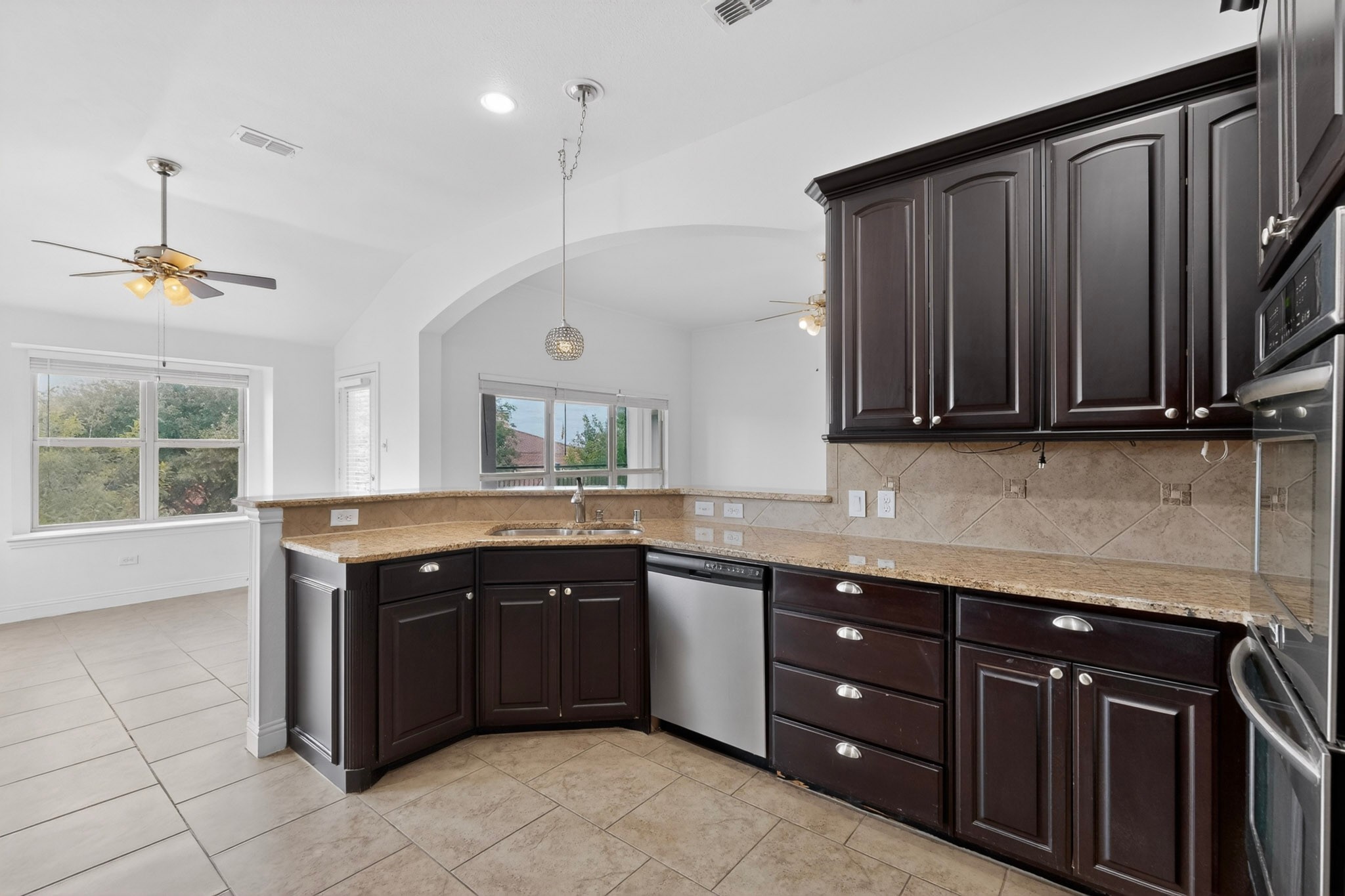 2065 Pontchartrain Drive