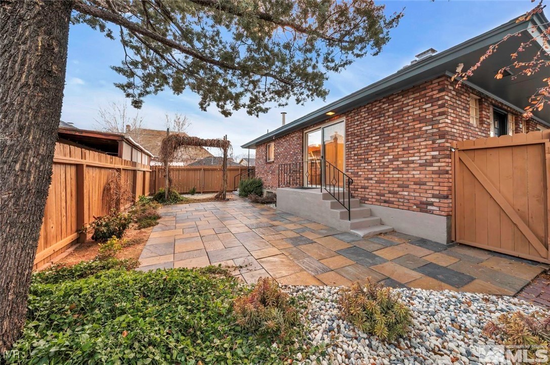 410 Reno Avenue