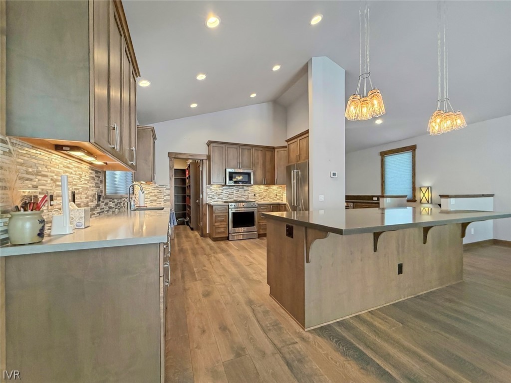 661 Rosewood Circle