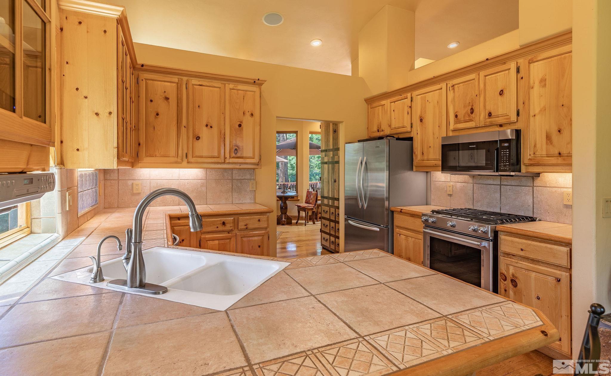 228 Sunflower Circle