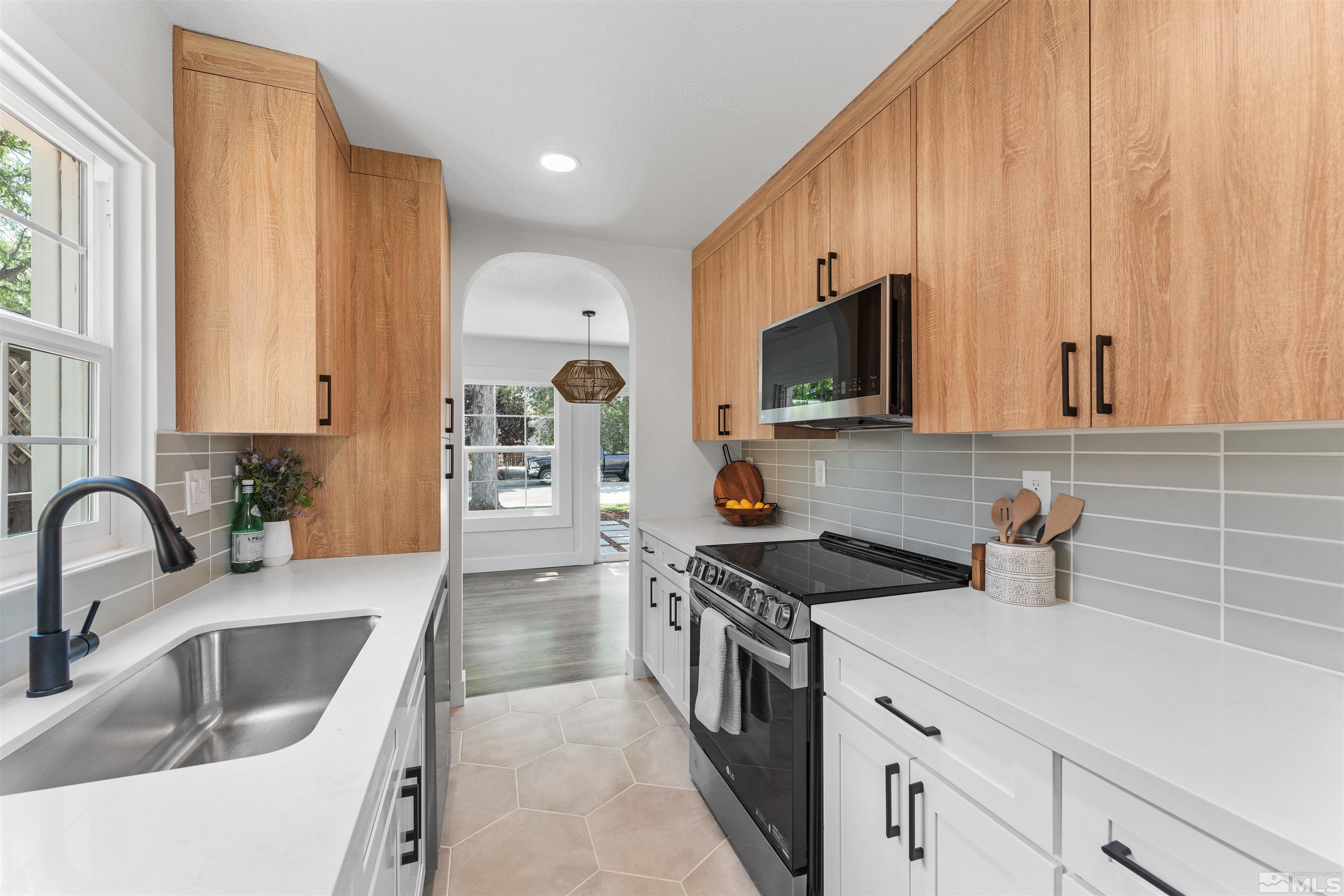 1813 Westfield Avenue