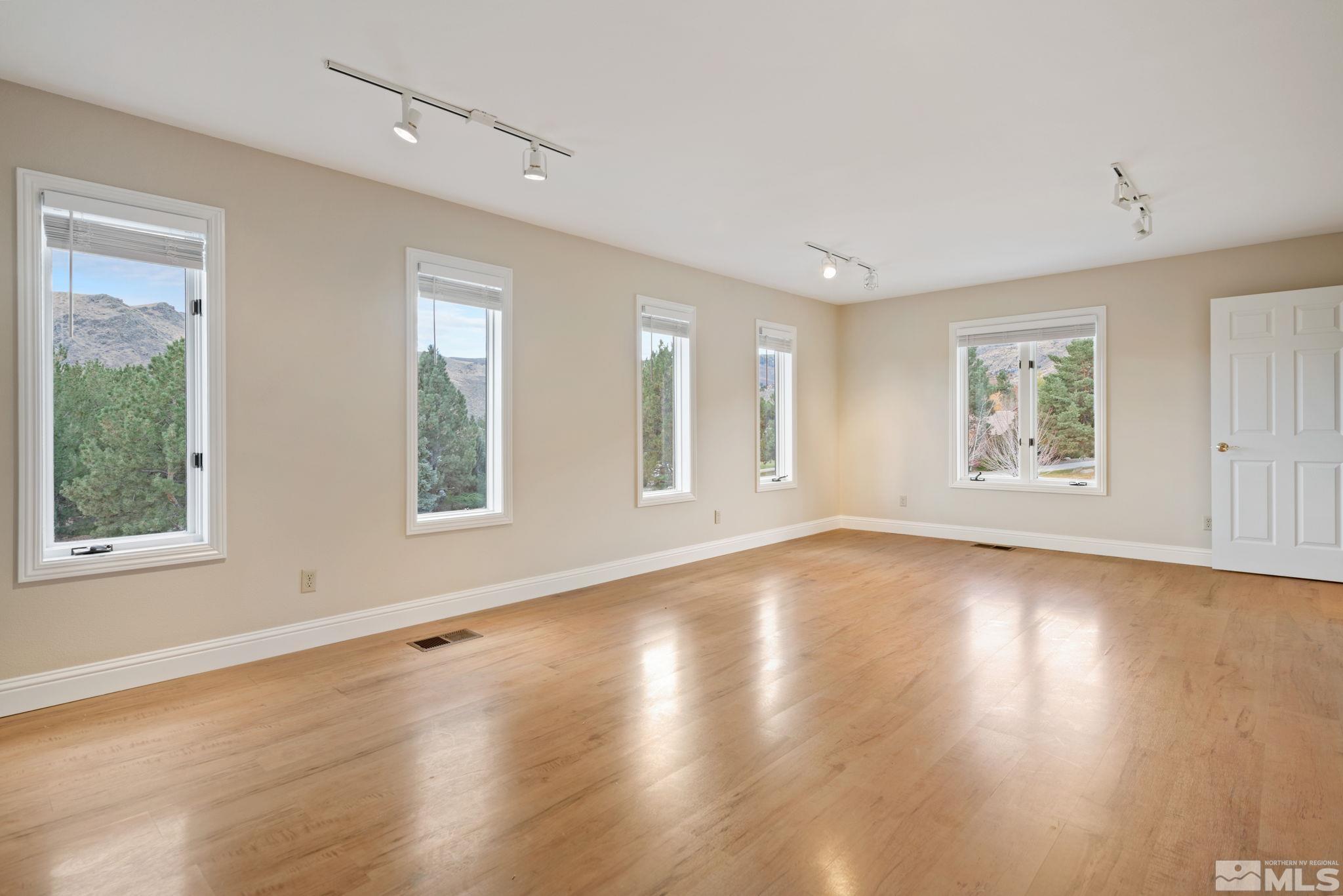 1177 Kensington Court