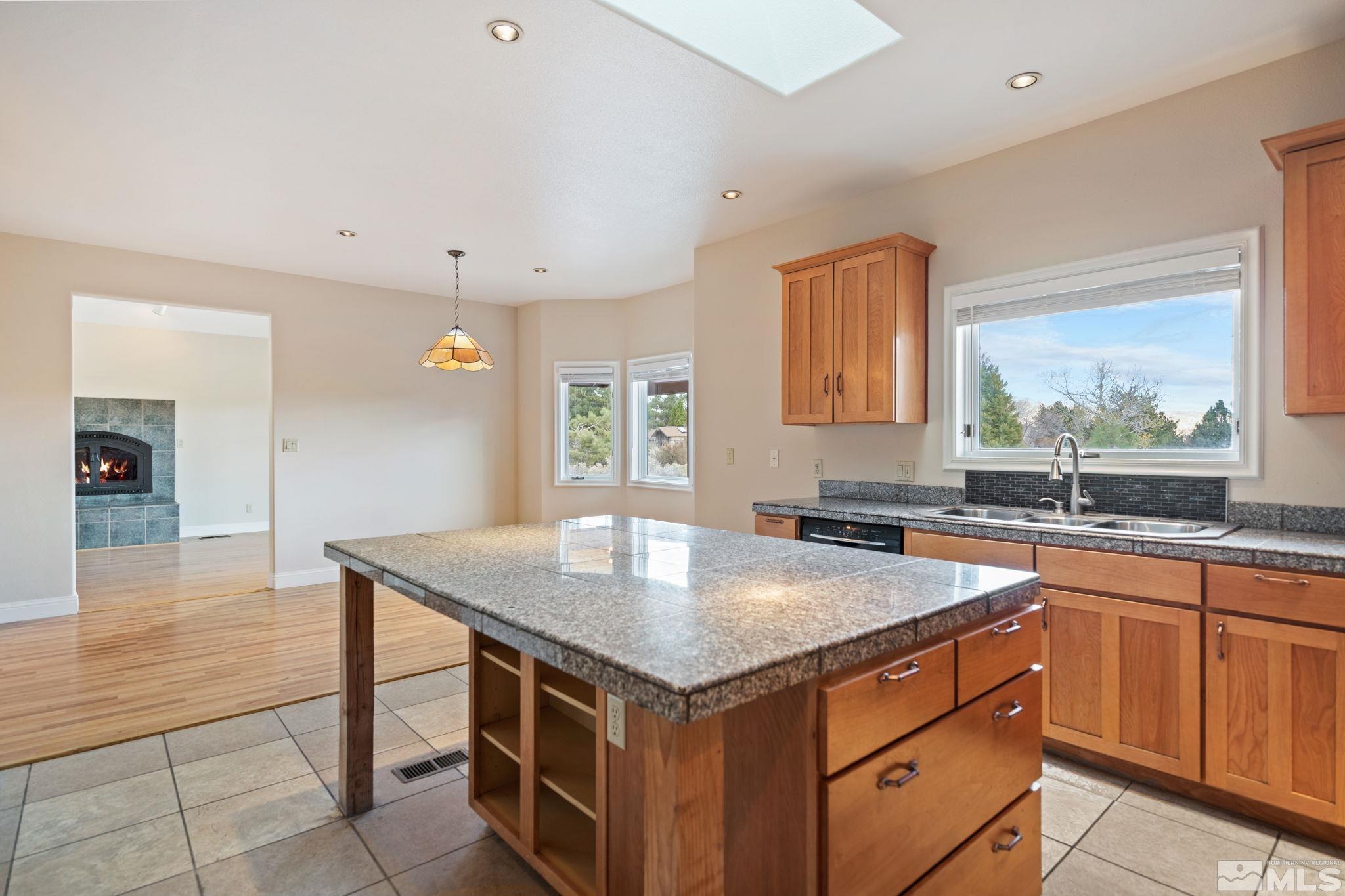 1177 Kensington Court