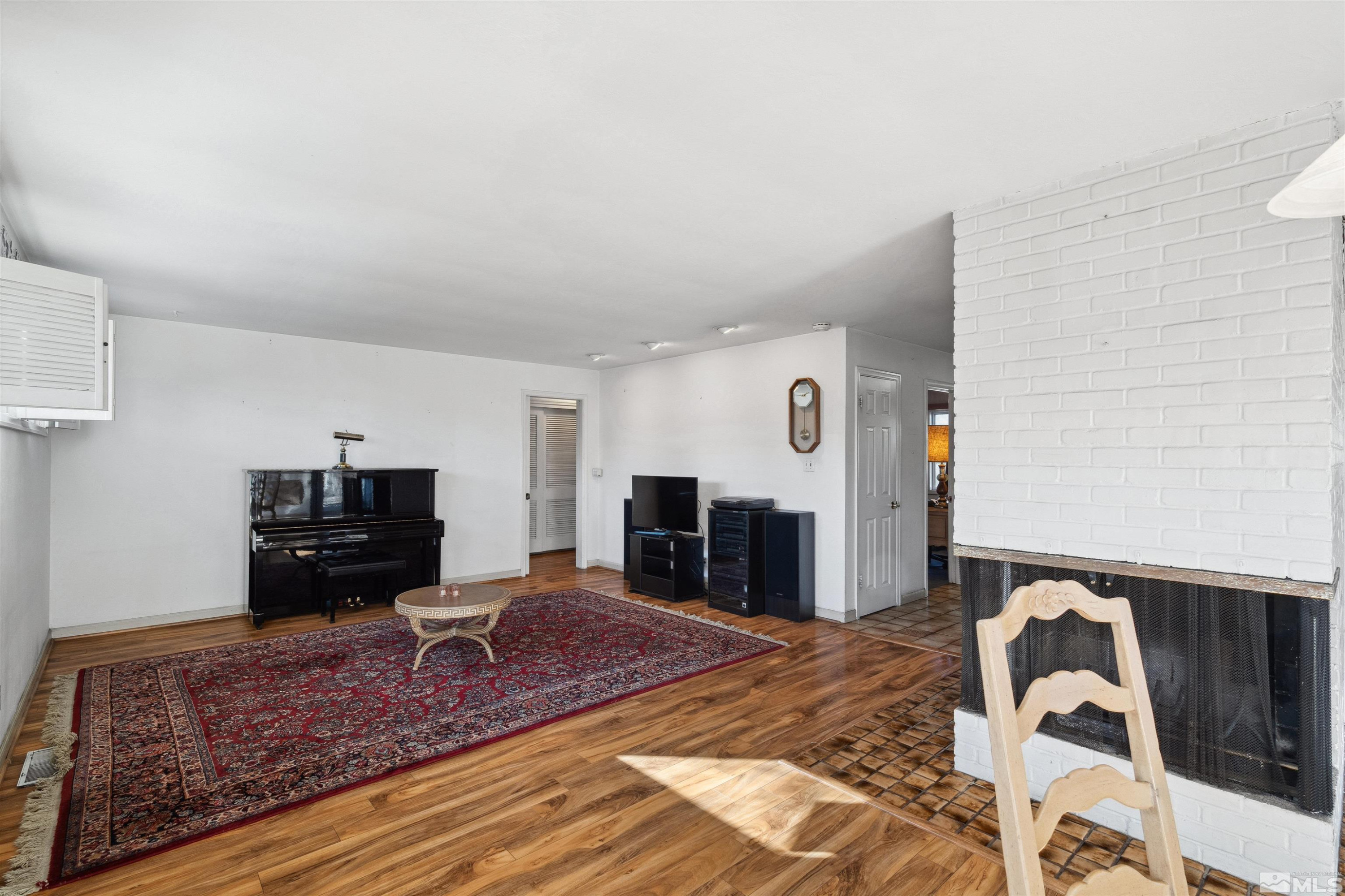 1360 Dartmouth Drive