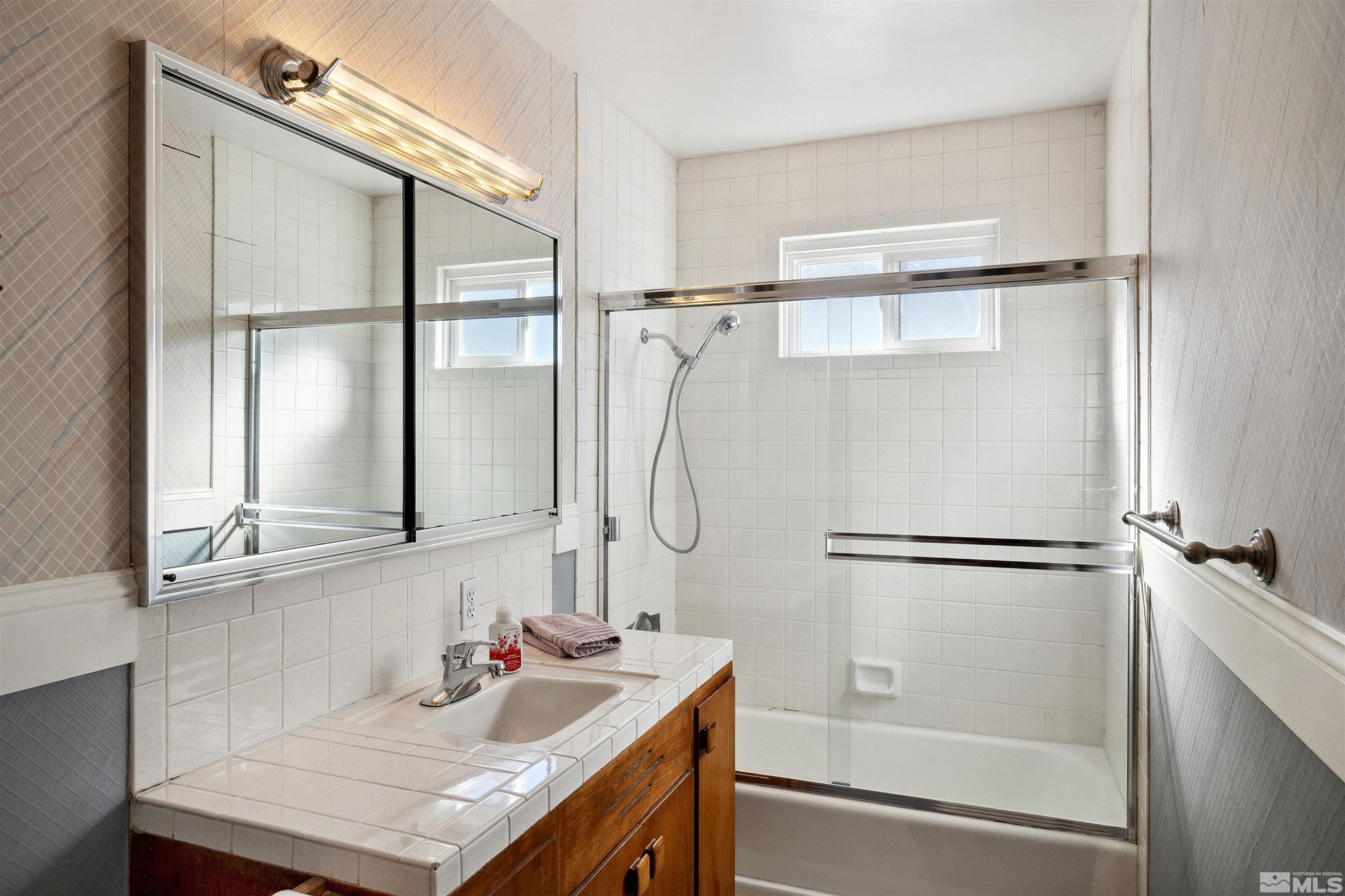 1360 Dartmouth Drive