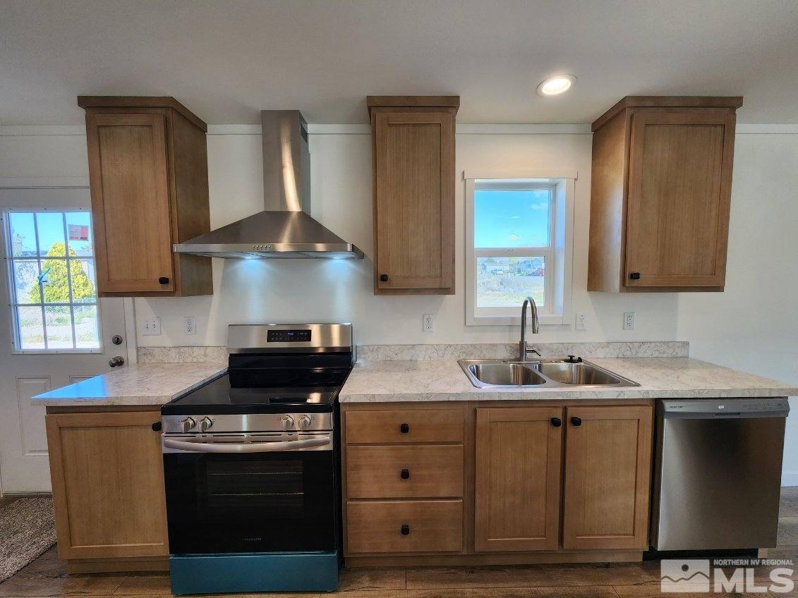 3427 Crown Royal Circle