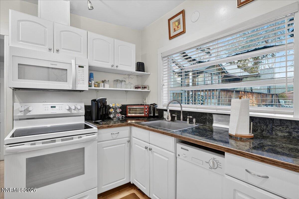 611 & 611A Nixon Avenue, 611A Nixon Ave is for the cottage in rear