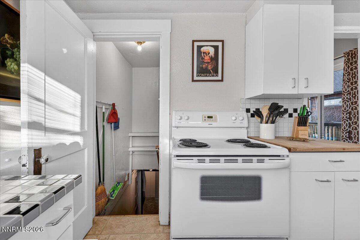 611 & 611A Nixon Avenue, 611A Nixon Ave is for the cottage in rear