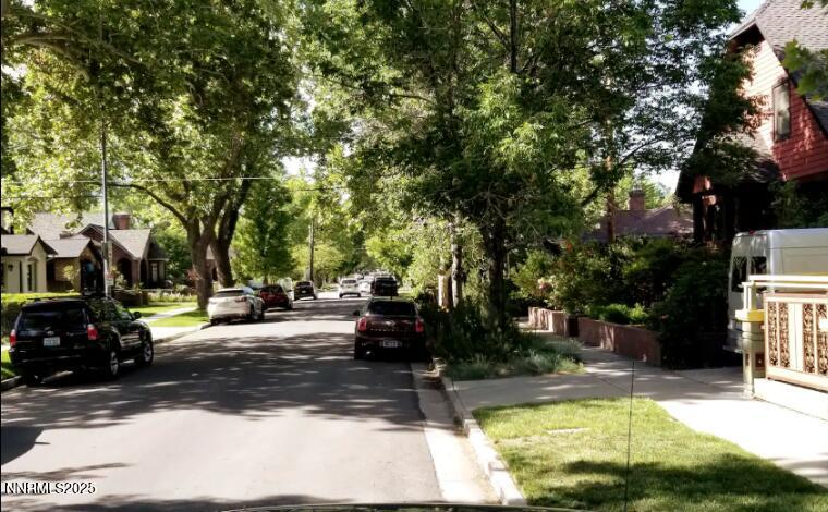 611 & 611A Nixon Avenue, 611 & 611A