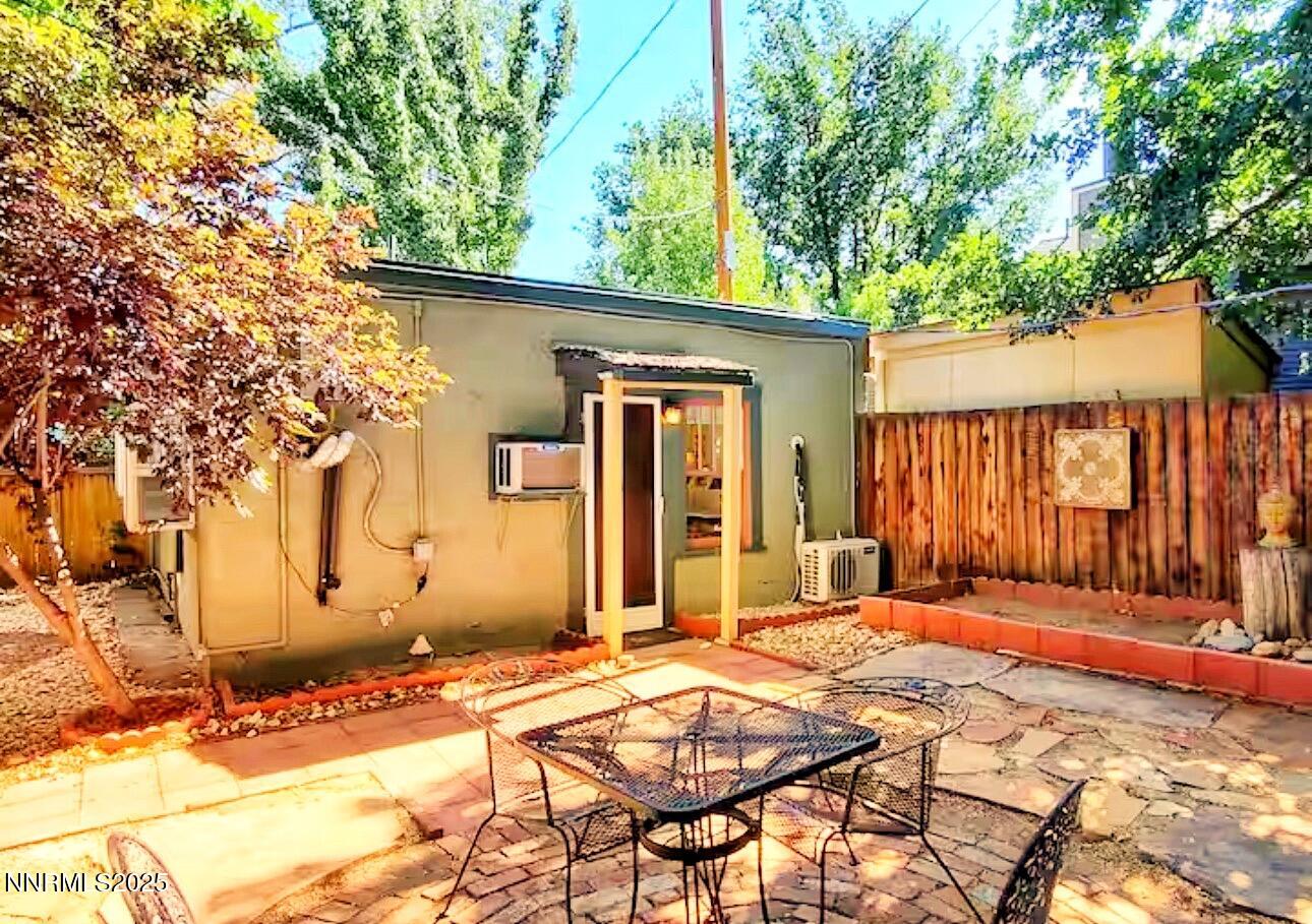 611 & 611A Nixon Avenue, 611 & 611A