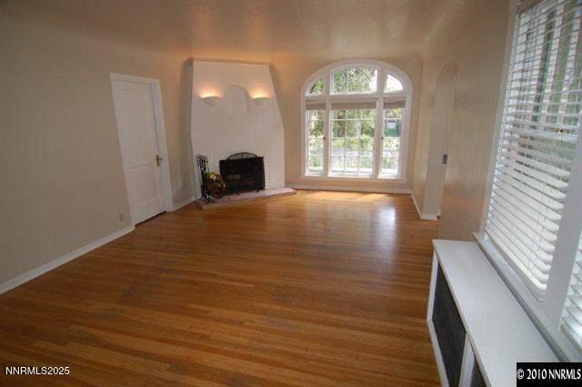 611 & 611A Nixon Avenue, 611 & 611A