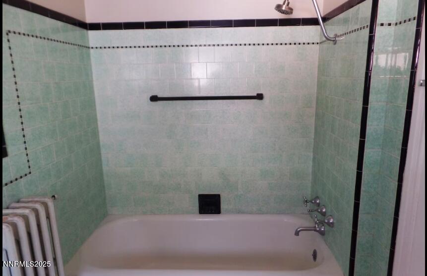 611 & 611A Nixon Avenue, 611 & 611A