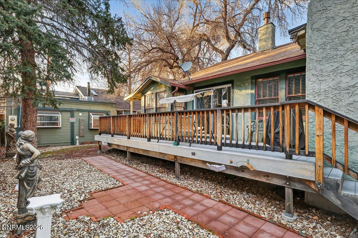 611 Nixon Avenue