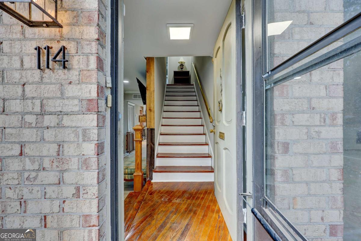 114 Elysian Way NW