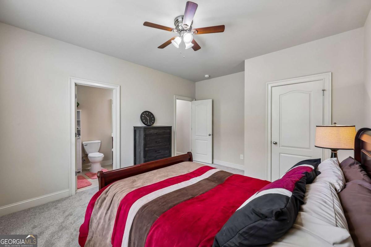 1685 Gallant Fox Lane