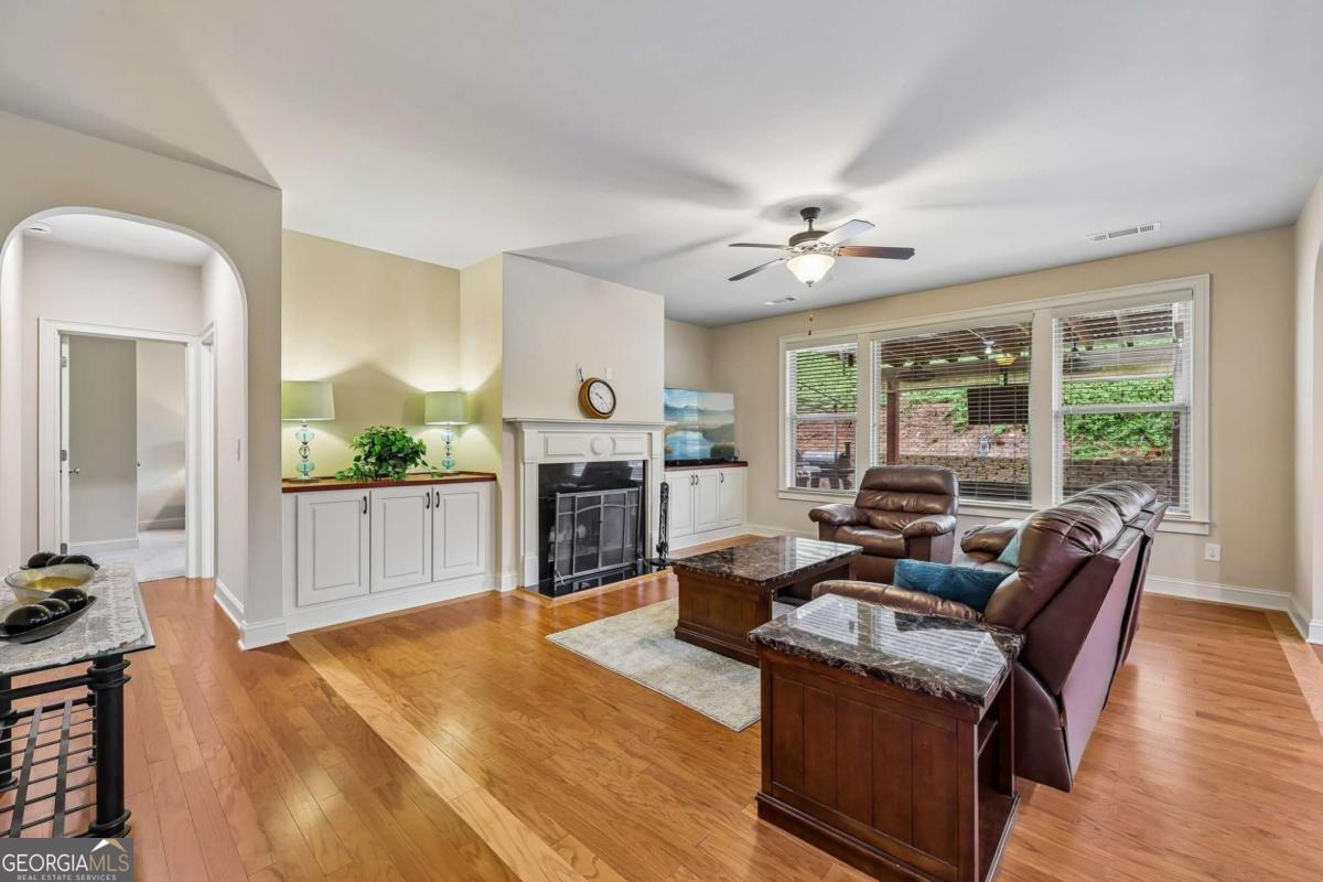 1685 Gallant Fox Lane