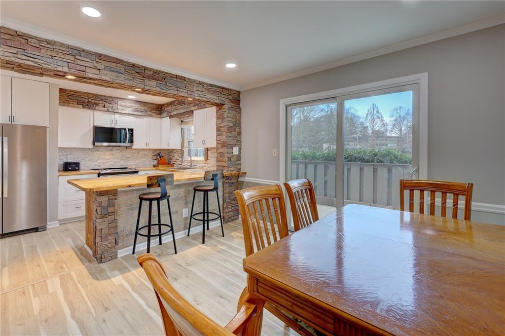 114 Elysian Way NW