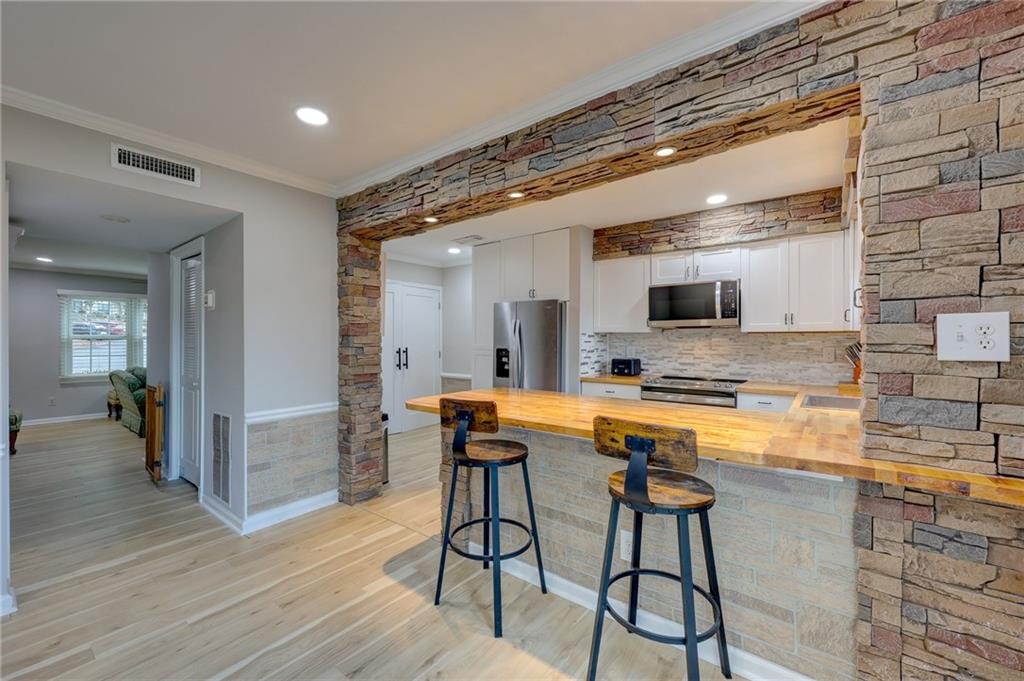 114 Elysian Way NW