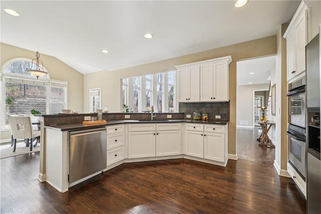 3502 Valley Haven Court