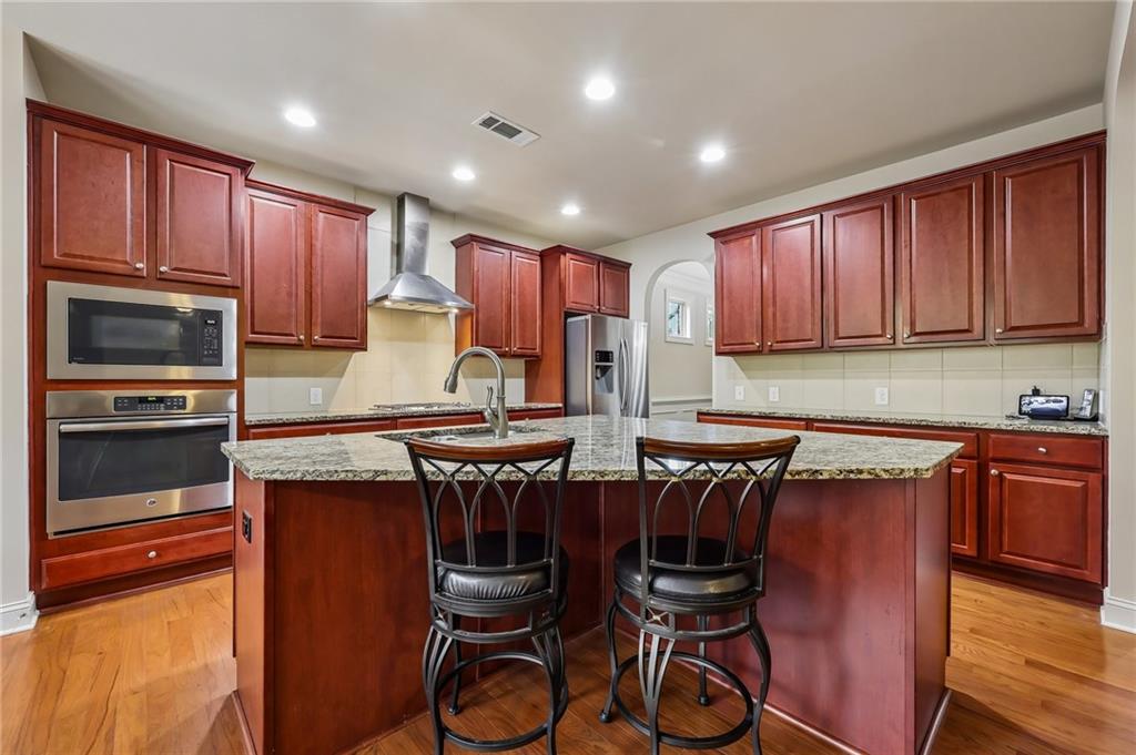 1685 Gallant Fox Lane