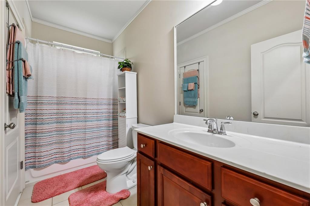 1685 Gallant Fox Lane