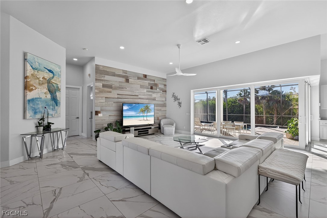 15960 Old Wedgewood CT