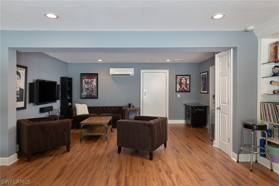 13570 Brynwood LN