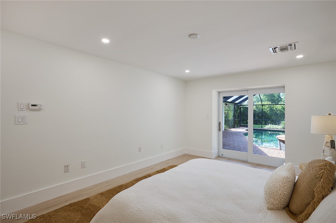 13863 Pine Villa LN