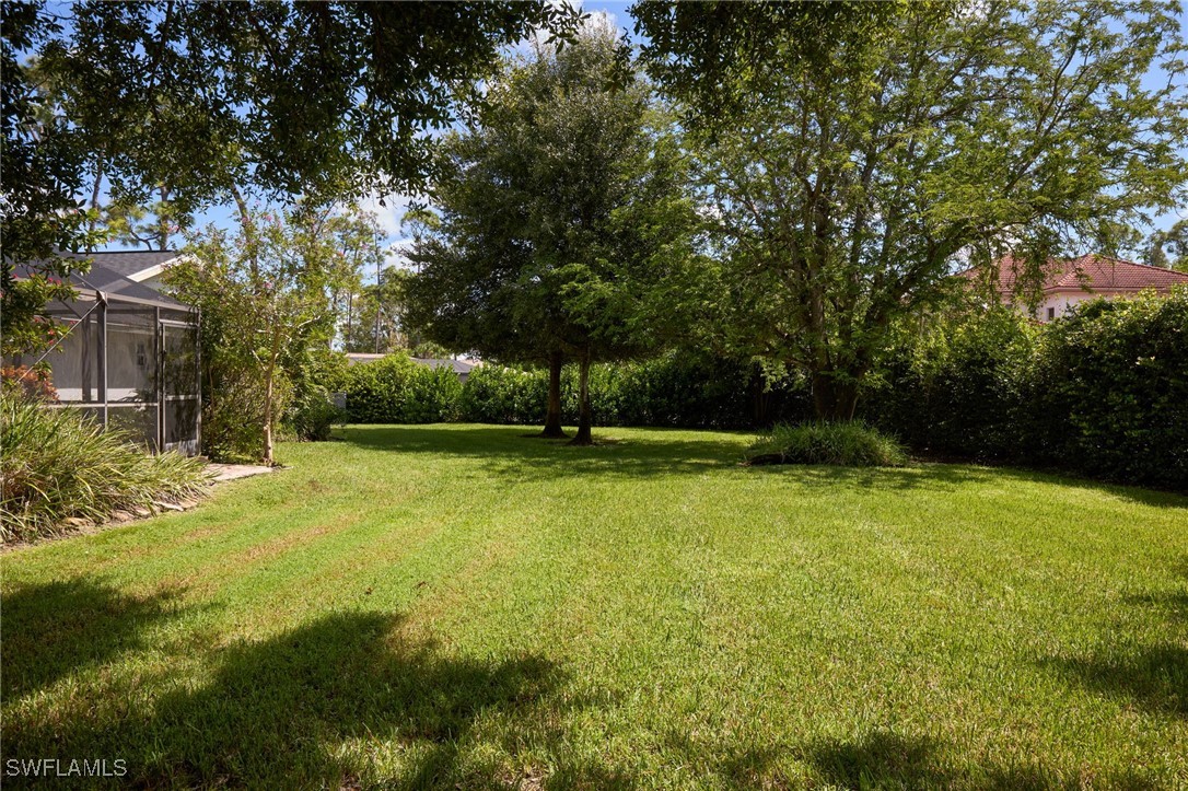 13863 Pine Villa LN