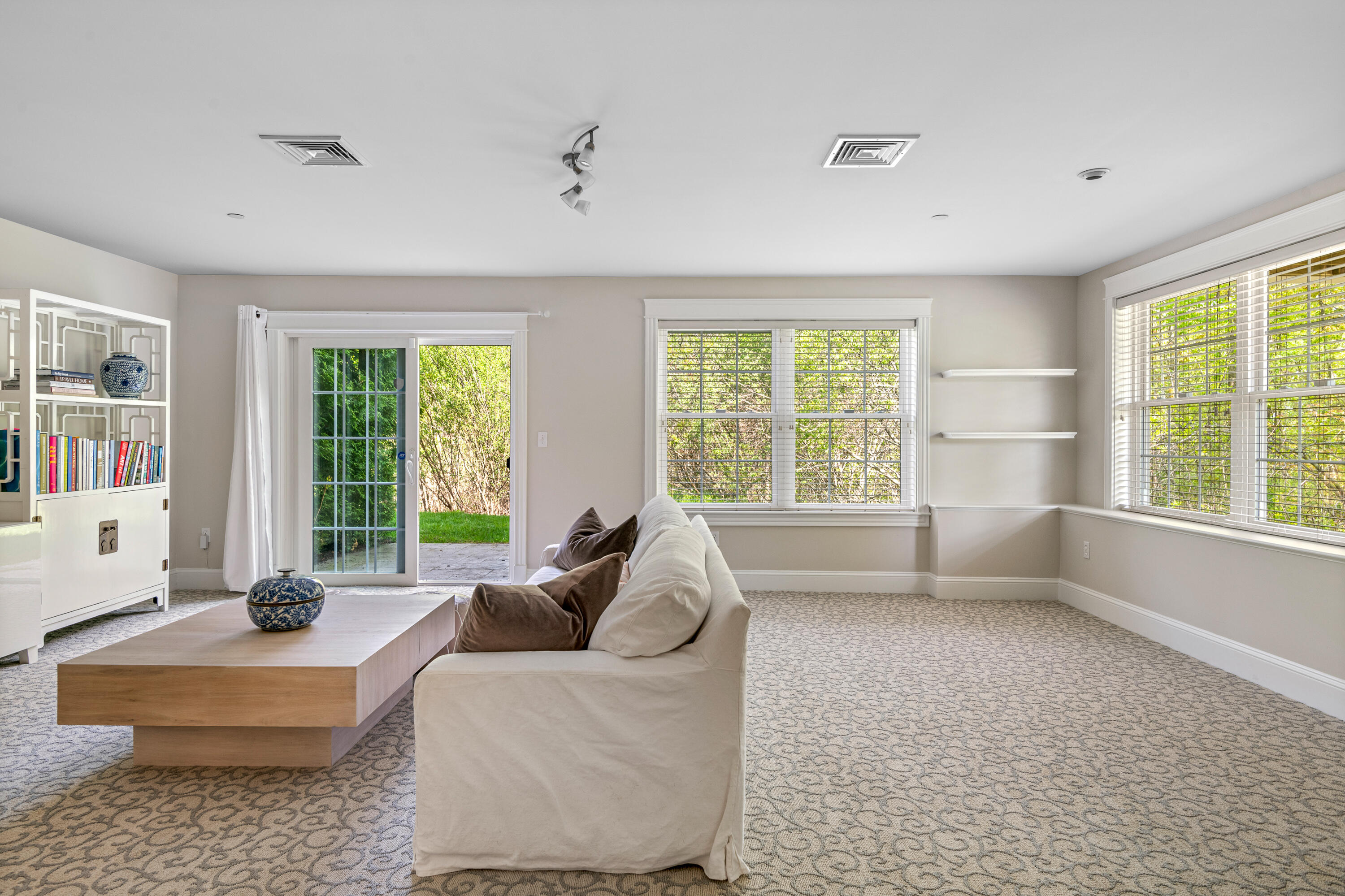 146 Ridge Road, 44