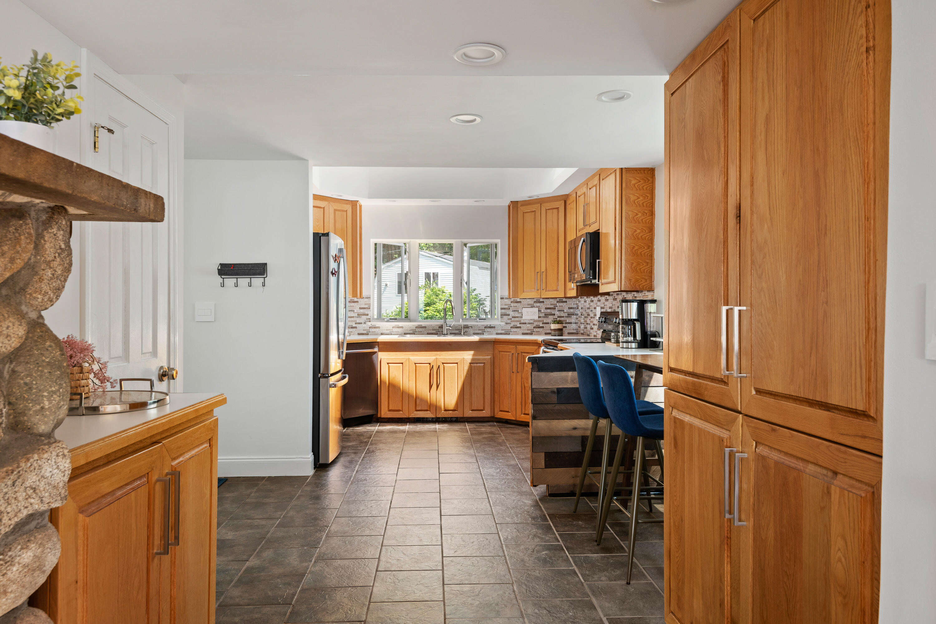 2 Lake Avenue