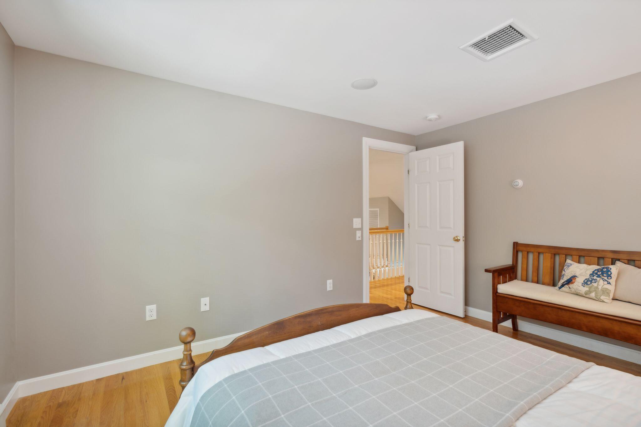 75 Applegate Lane, 75
