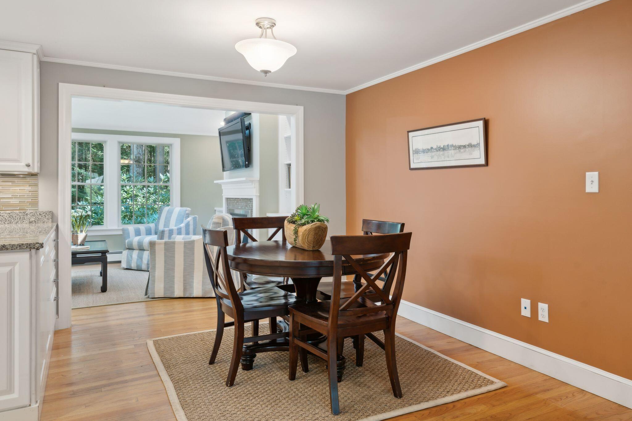 75 Applegate Lane, 75