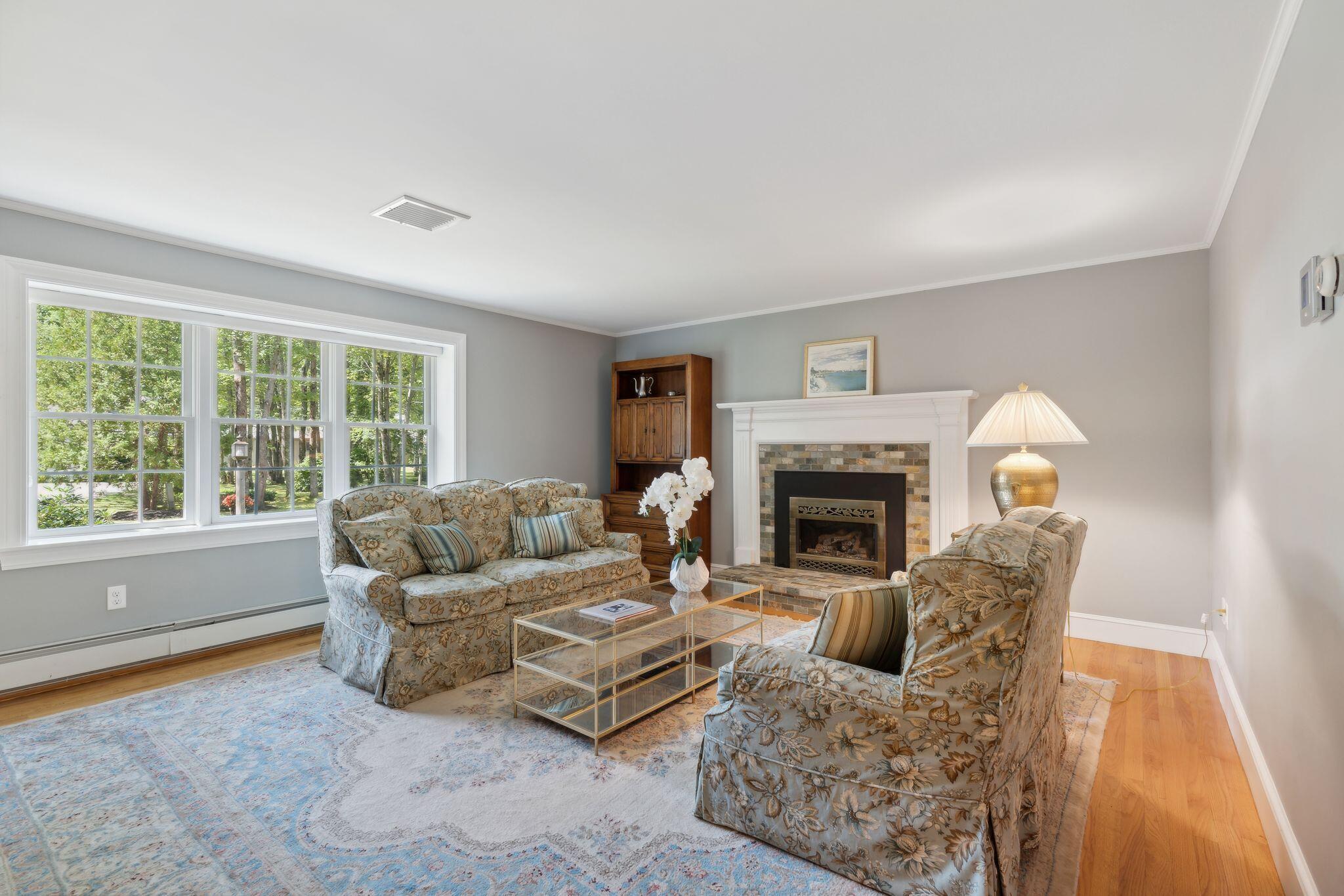 75 Applegate Lane, 75