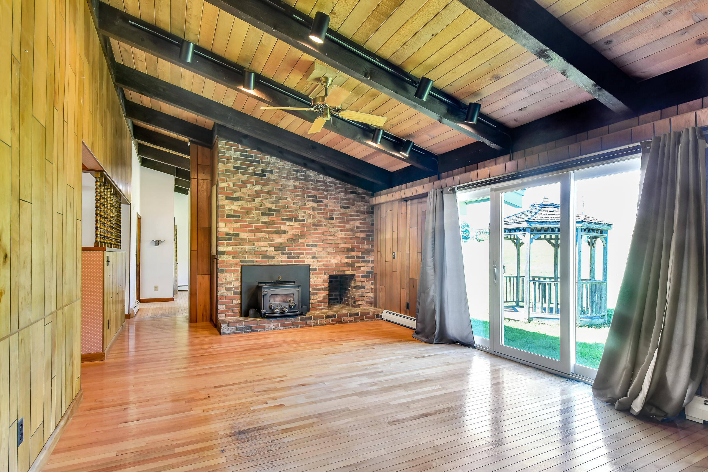 125 West Hill Road