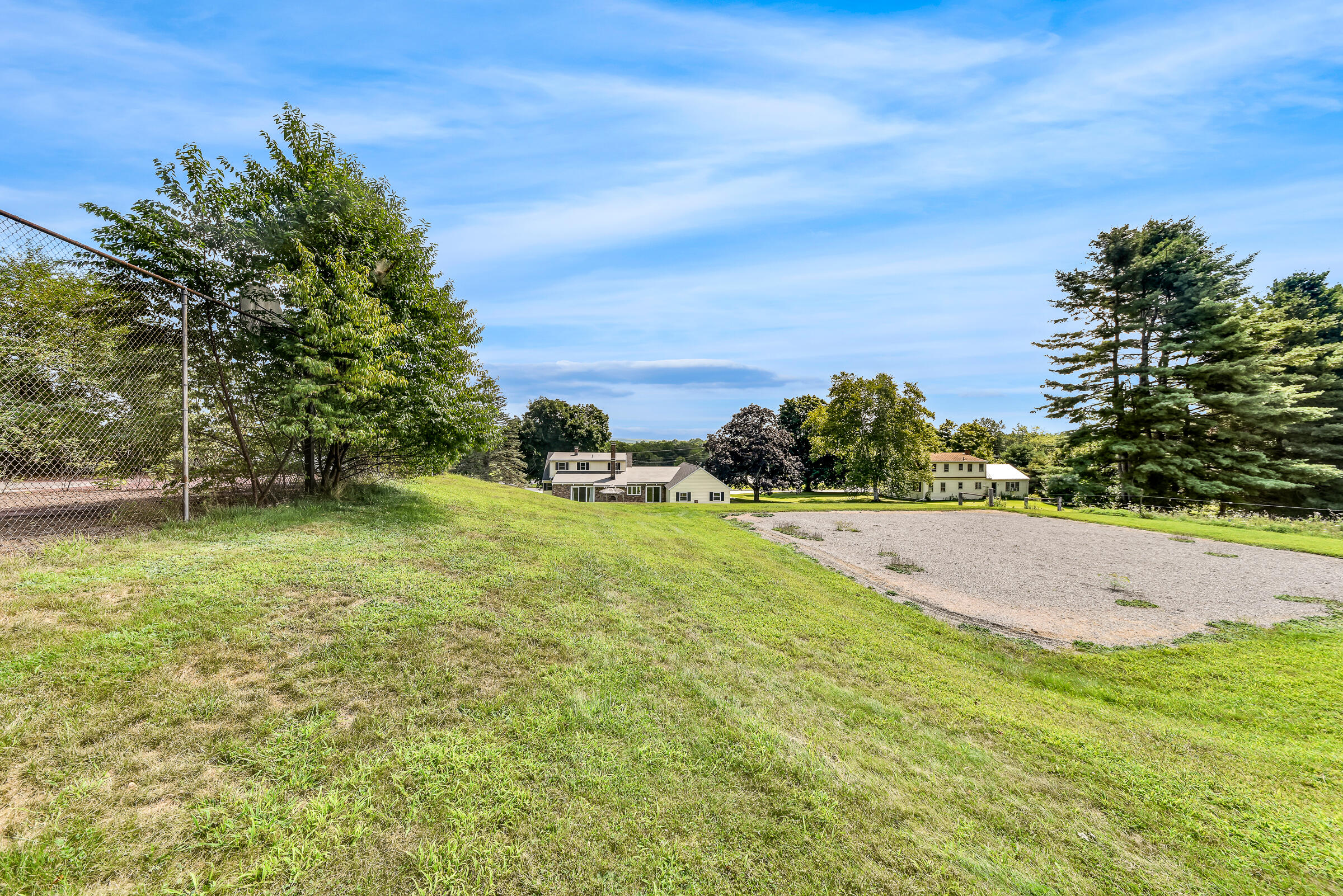 125 West Hill Road