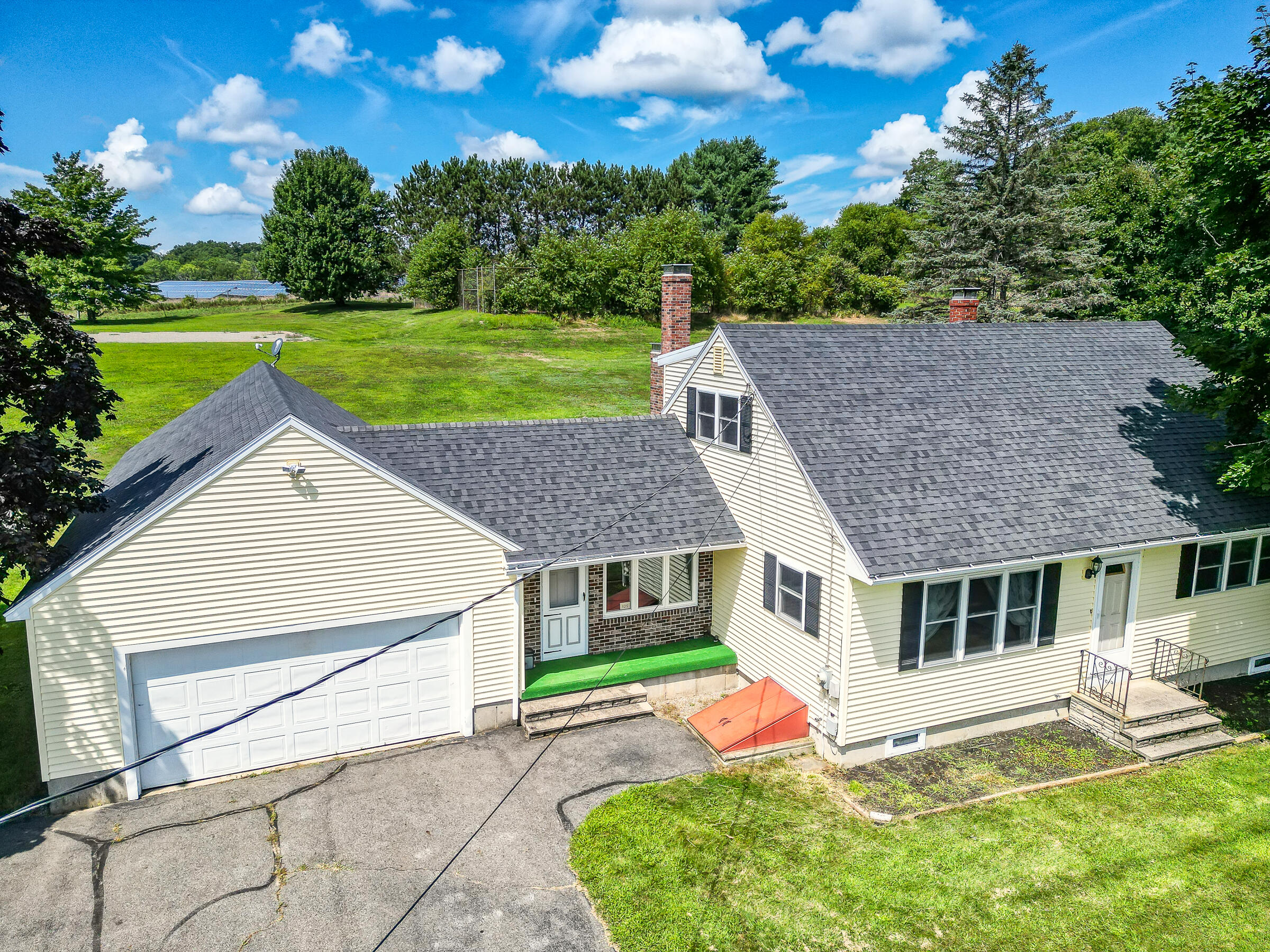 125 West Hill Road