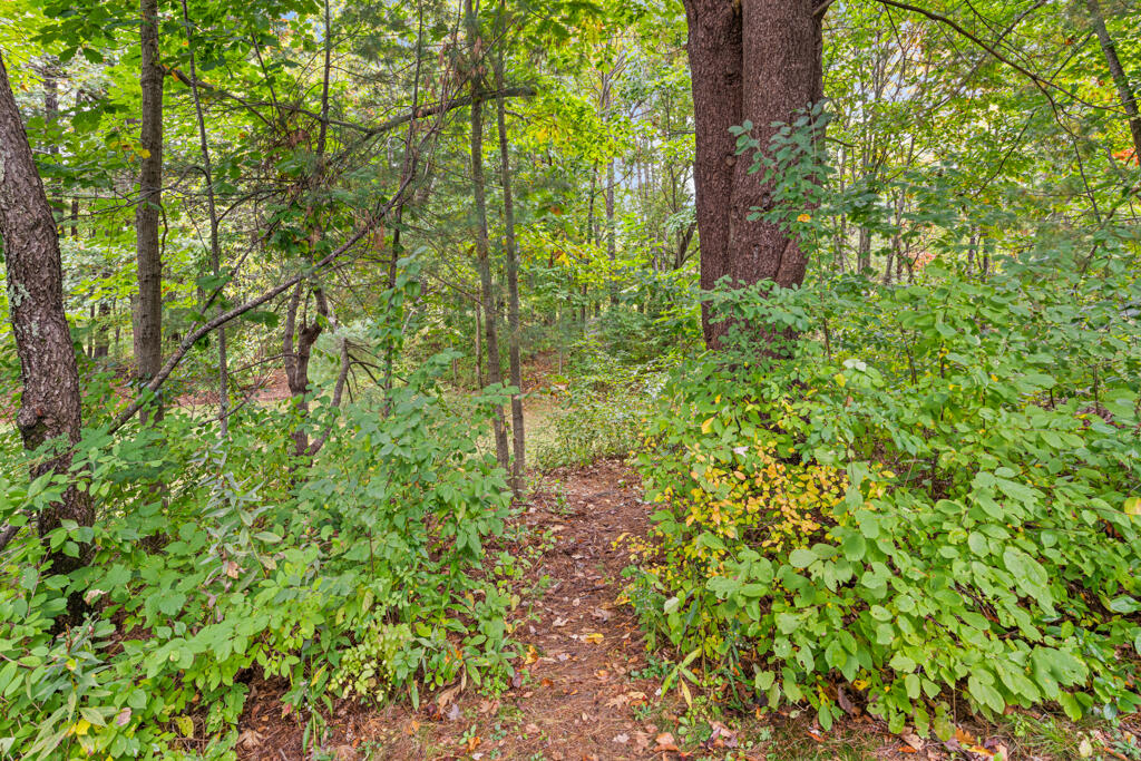 85 River's Edge Drive