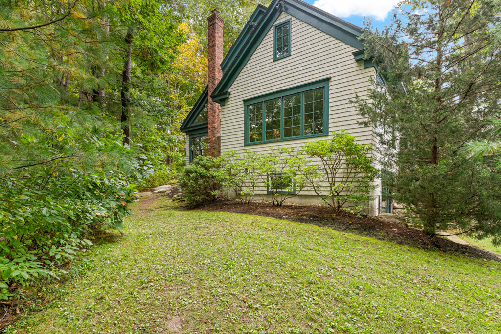 85 River's Edge Drive