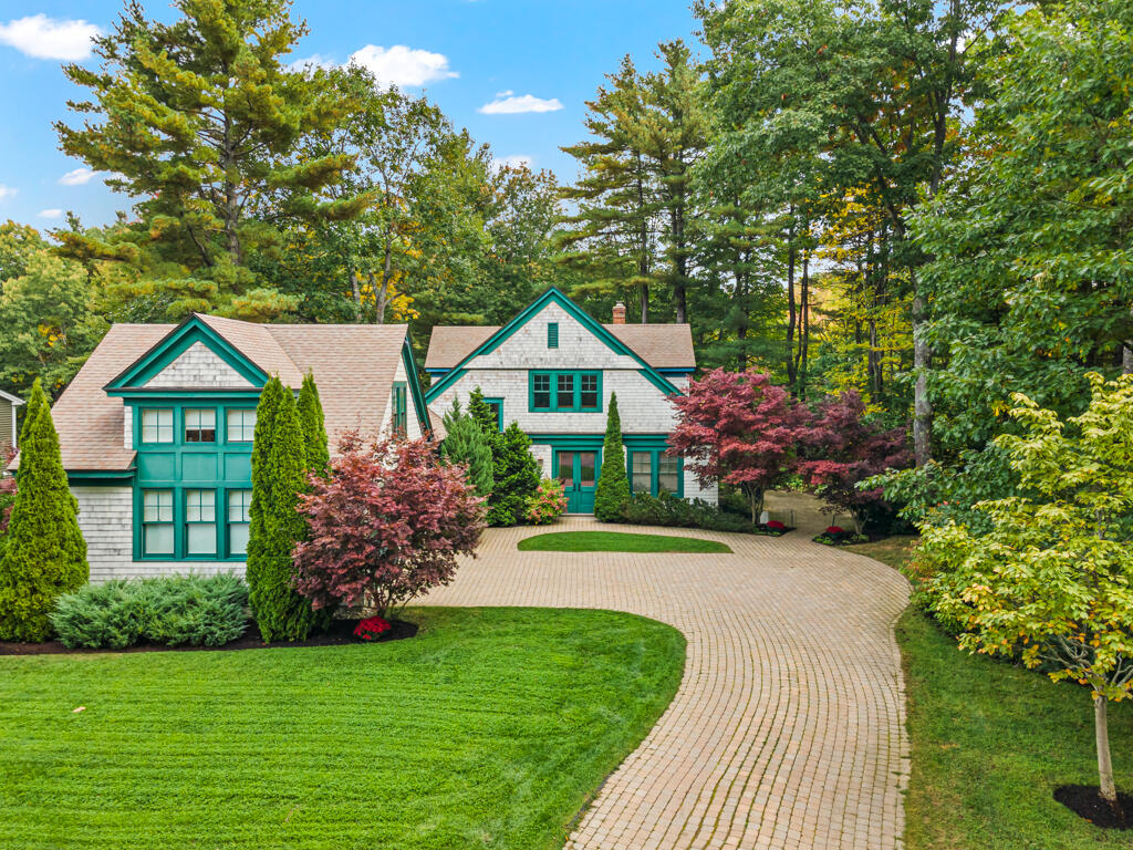 85 River's Edge Drive