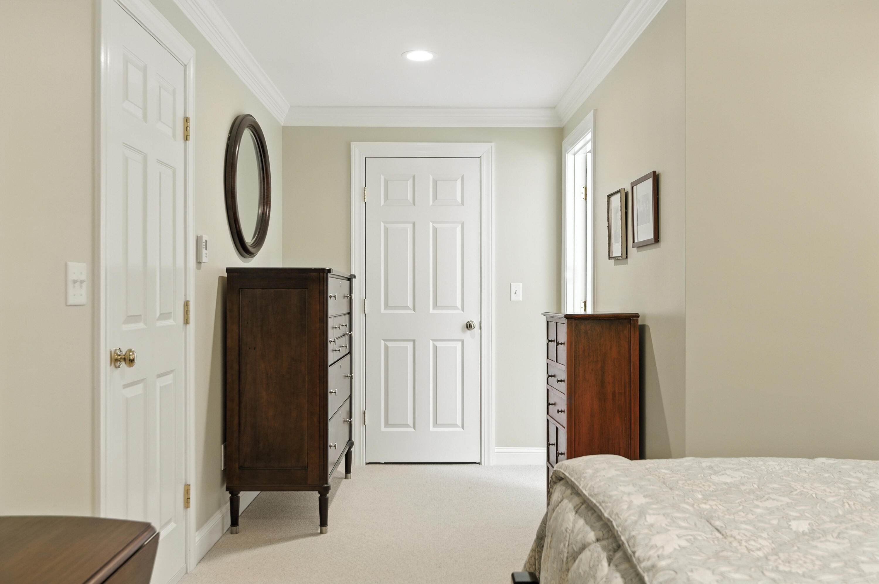 52 Gables Drive, 52