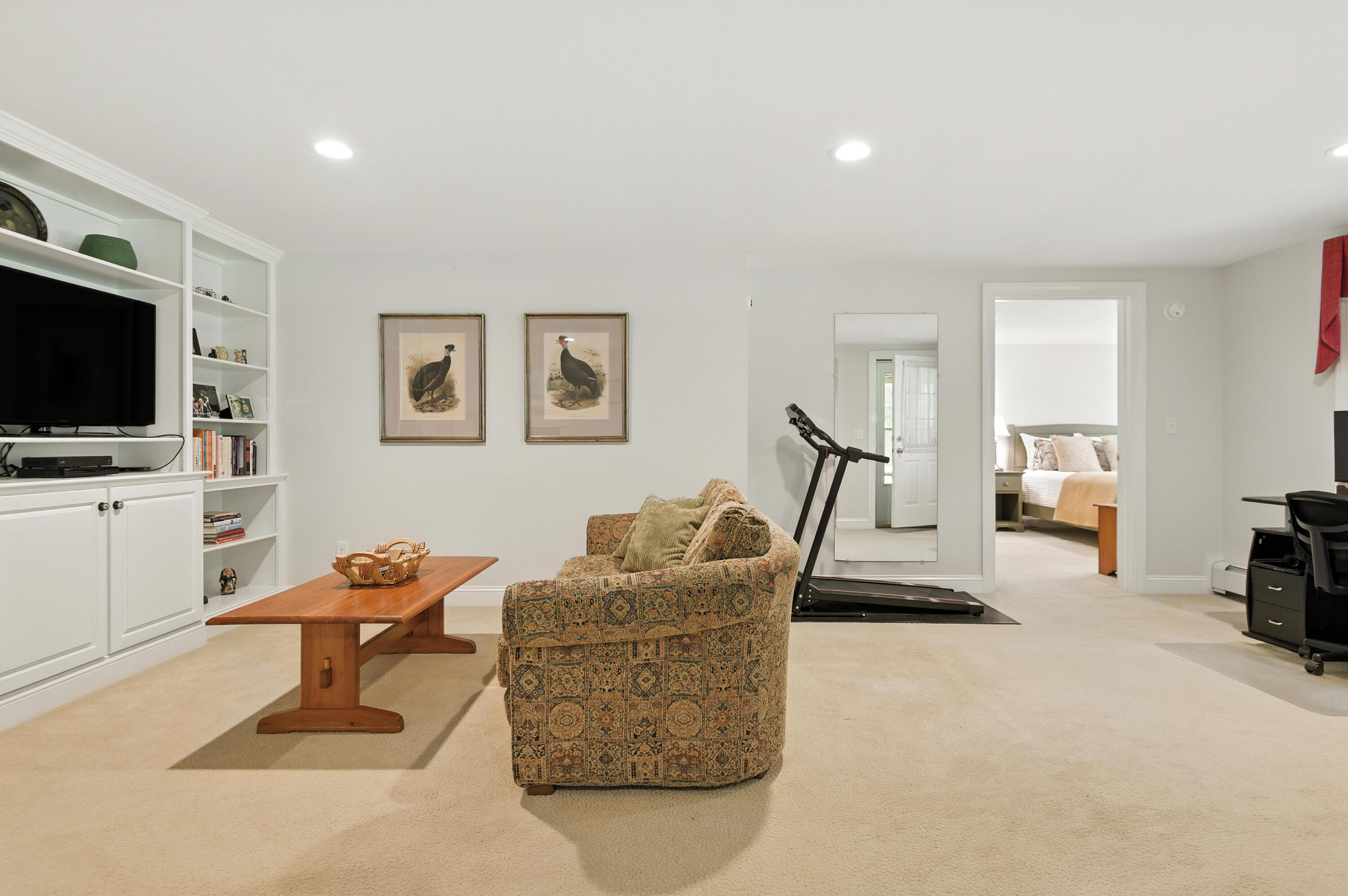 52 Gables Drive, 52