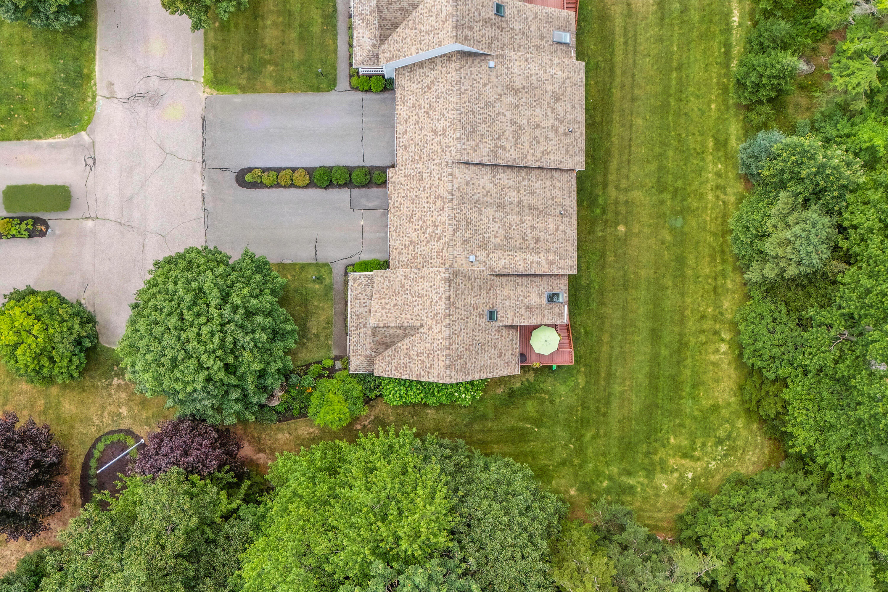 52 Gables Drive, 52