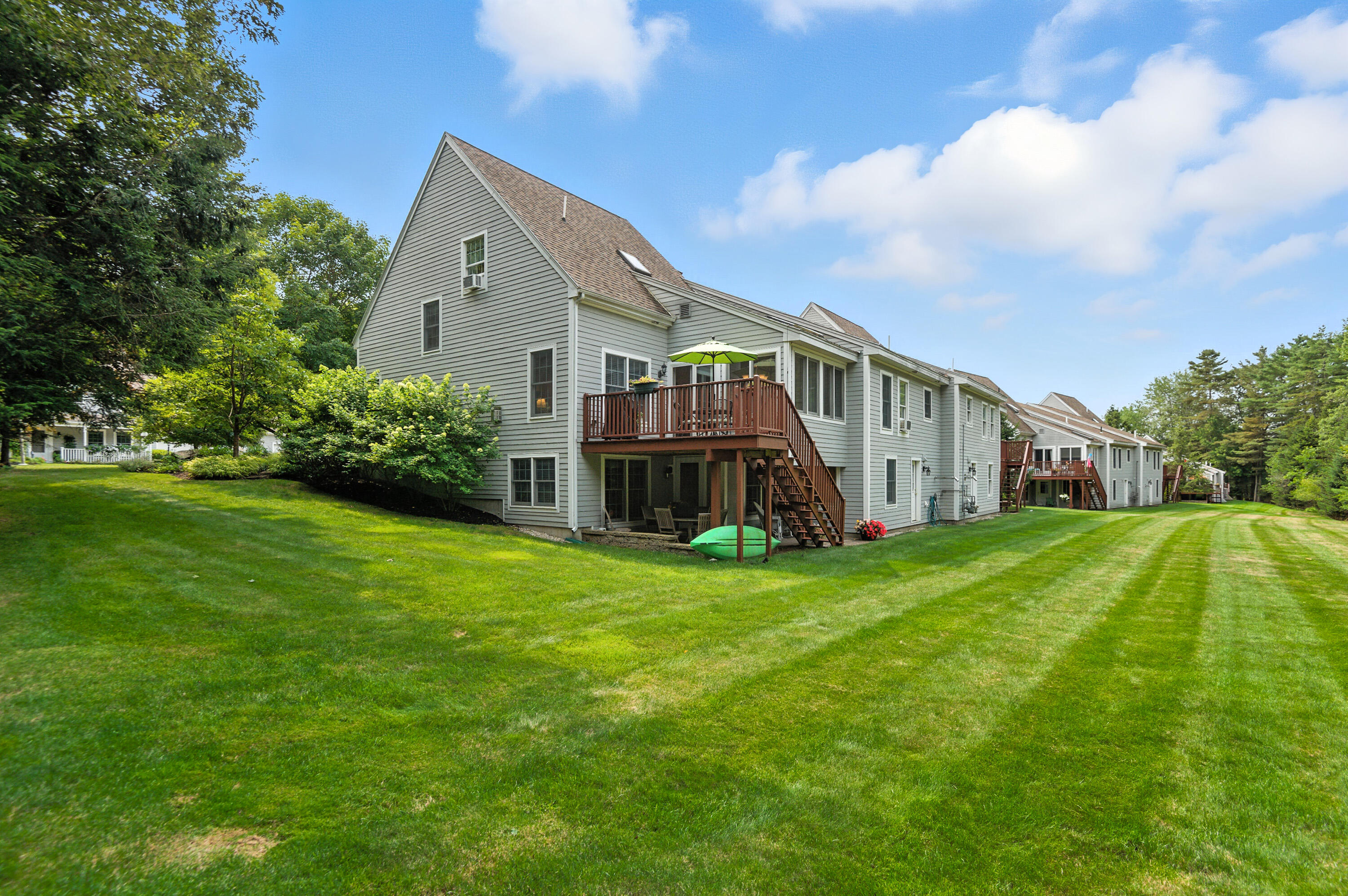 52 Gables Drive, 52