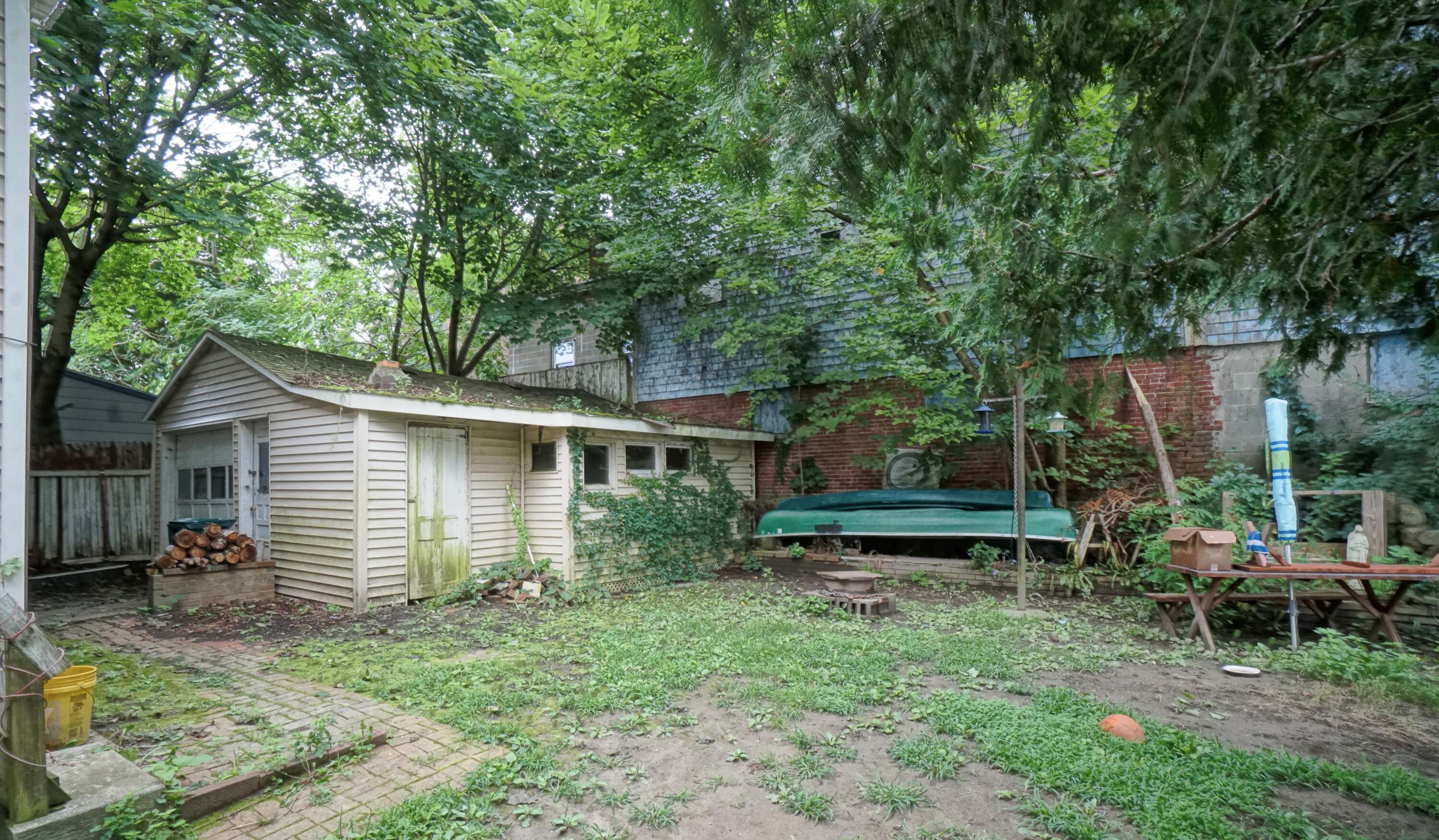 12 Kossuth Street